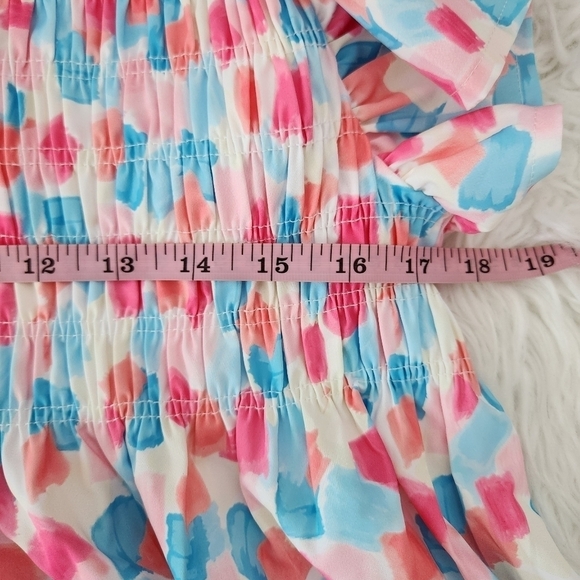 Sky Blue Shirred Yoke Ruffled Abstract Printed Blouse. Stretchy. Size M - Picture 7 of 9